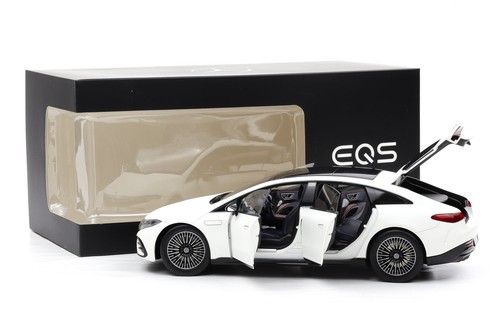 Mercedes benz eqs - 1:18,