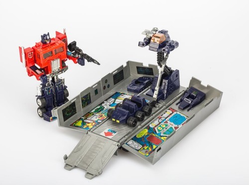 Transform optimus prime - optimus,